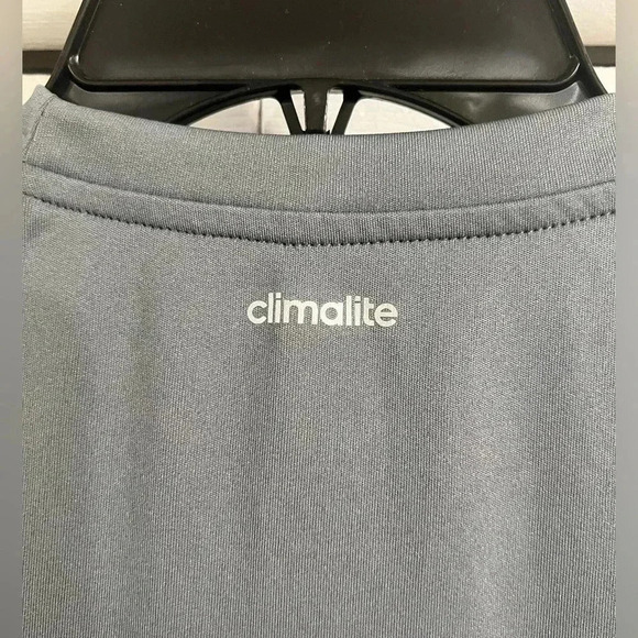 Dark Gray adidas Climalite Activewear Tops for Men in perfect condition - Picture 4 of 9